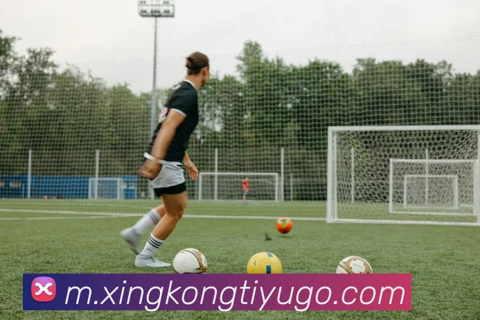 星空体育APP 体育赛事宣传图