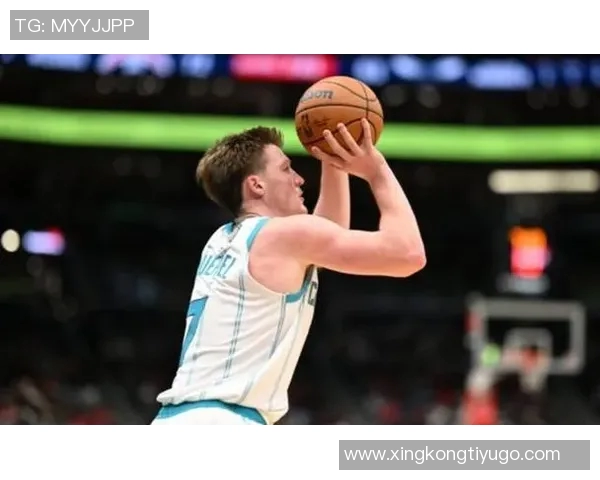 克尼佩尔连续三场得分20首次突破30分表现出色助球队赢得胜利