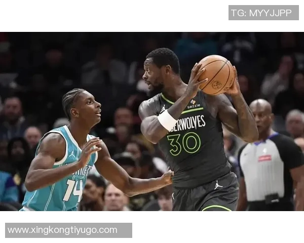 麦克丹尼尔斯全场拼搏35分钟16投10中斩获25分并送出4次盖帽